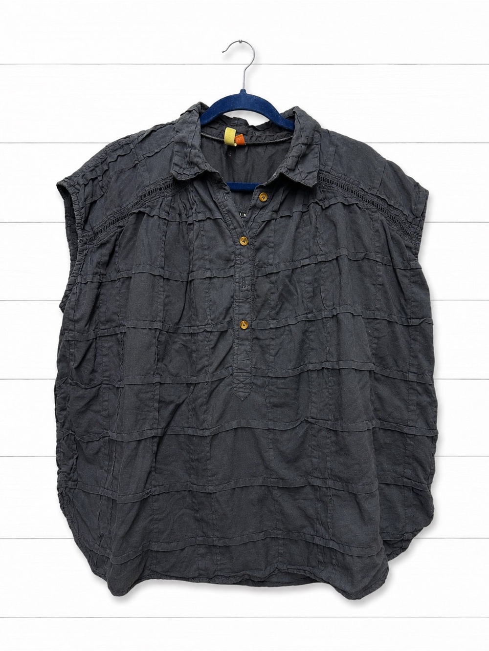 Pilcro Navy Sleeveless Button Pullover
